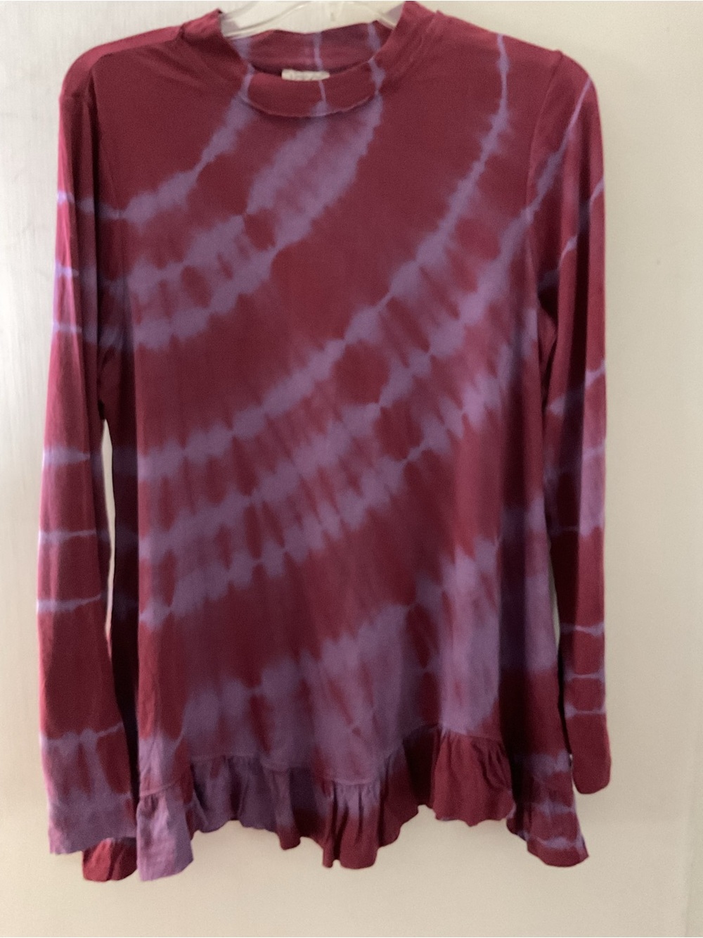 LOGO by Lori Goldstein Crushed Grape Tie-Dye Ruffle Hem Top NWT